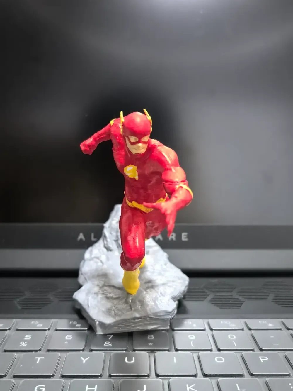Flash – Boneco Colecionável 3D P/Colorir com Base