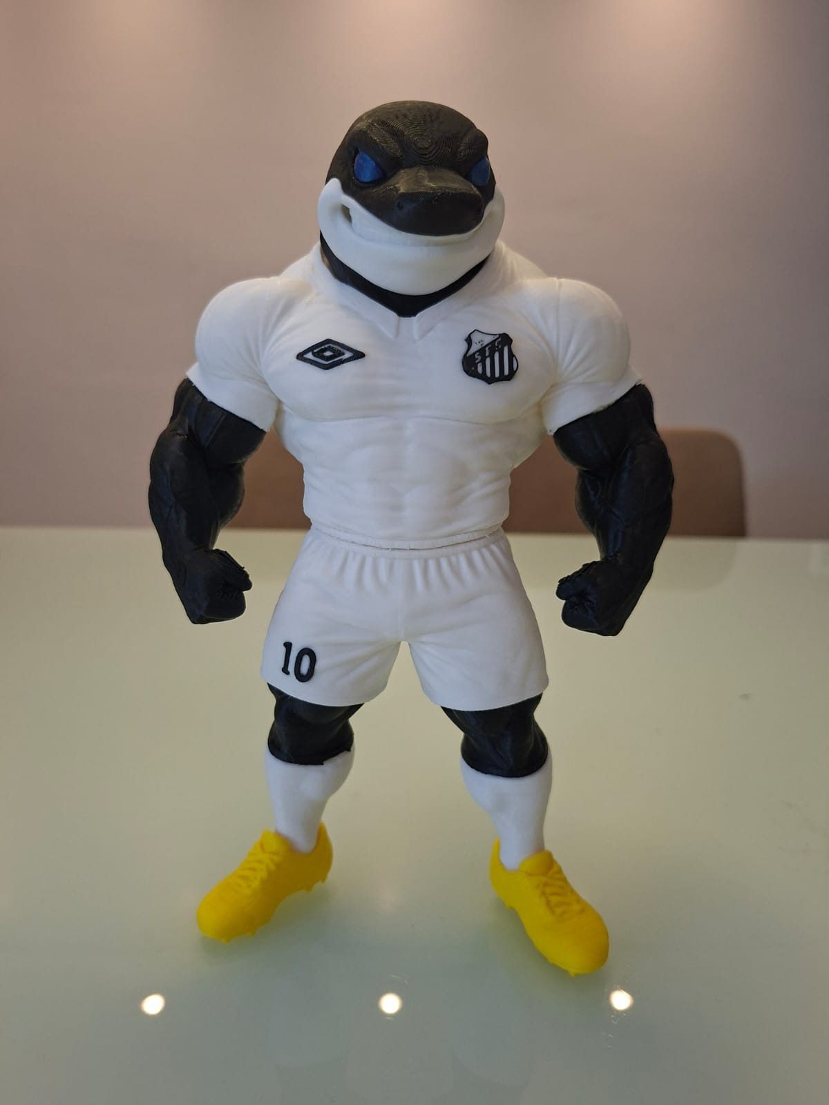 Mascote do Santos FC 23 cm – Boneco Colecionável 3D Colorido