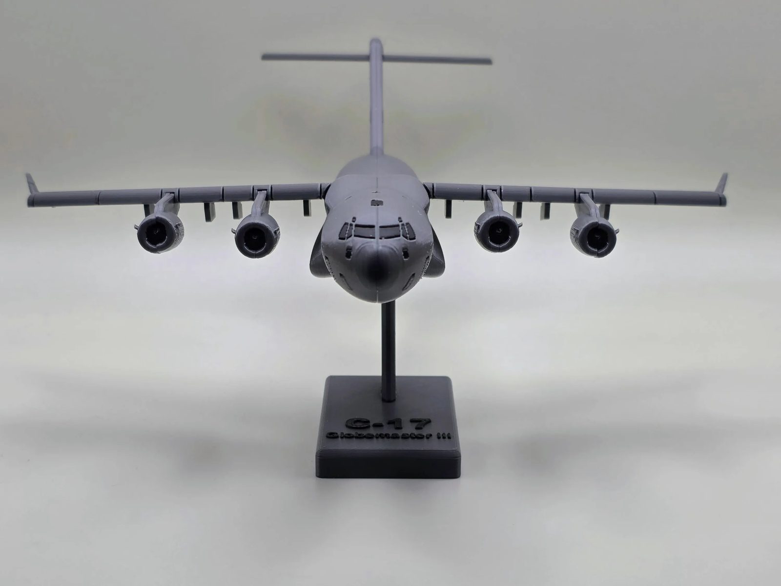 C-17 Globemaster III – Kit Avião 3D para Montar com Base