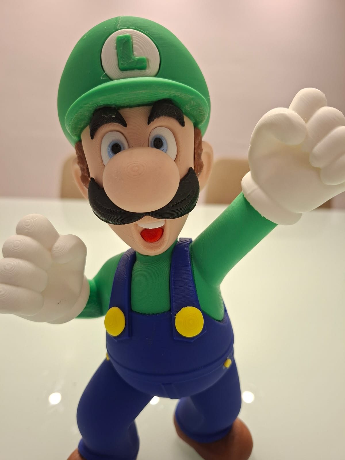 Luigi 3D Colorido 23cm Boneco Colecionável