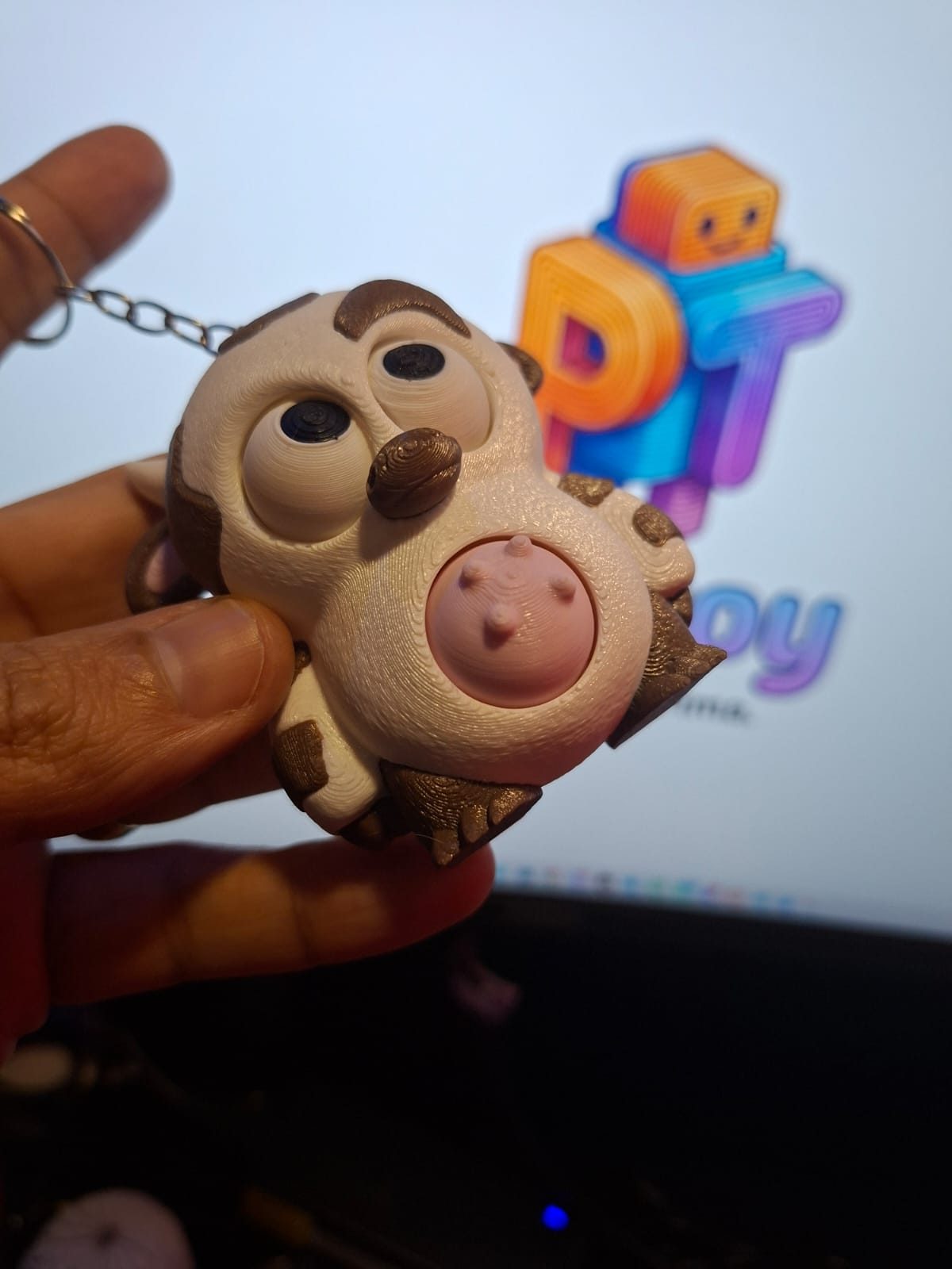 Chaveiro Sensorial Vaquinha 3D – Olhos que se Movimentam