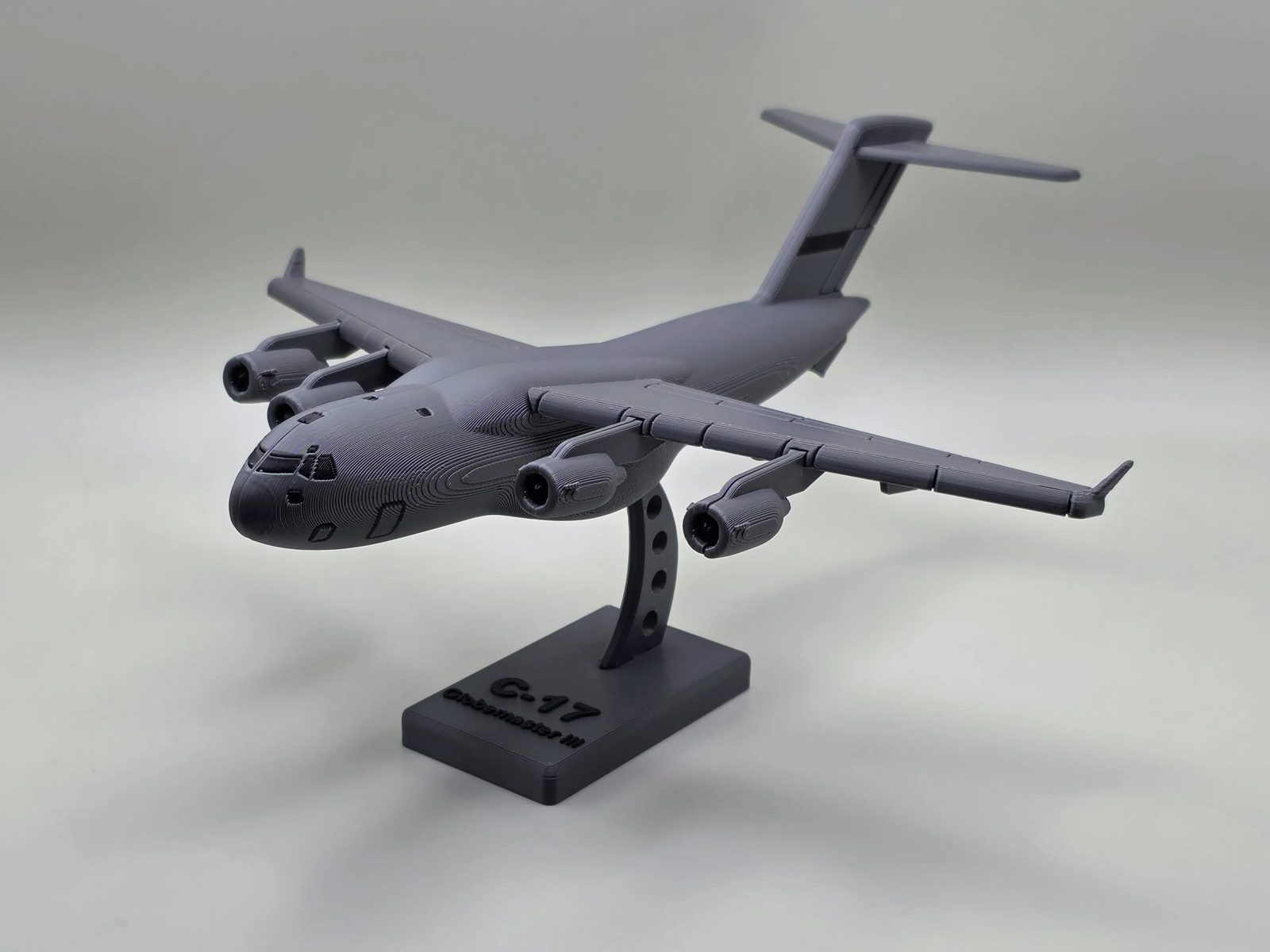 C-17 Globemaster III – Kit Avião 3D para Montar com Base